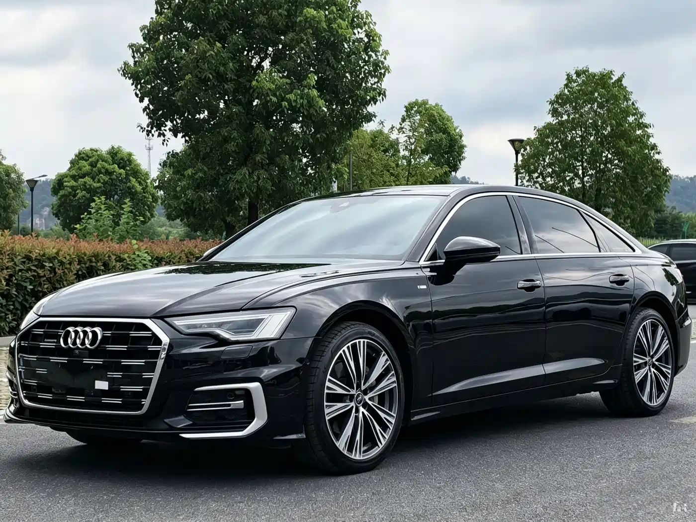奥迪A6L 2024款 45 TFSI quattro 臻选动感型 2024