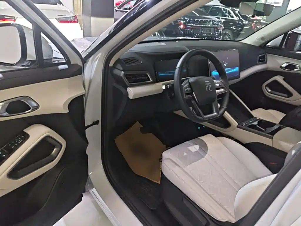 BYD Yuan UP — миниатюра 16