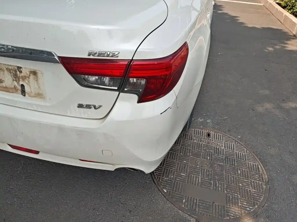 Toyota Reiz — миниатюра 8