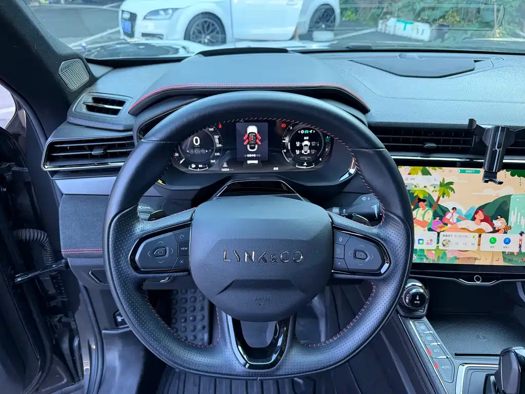 Lynk & Co 05 — миниатюра 8