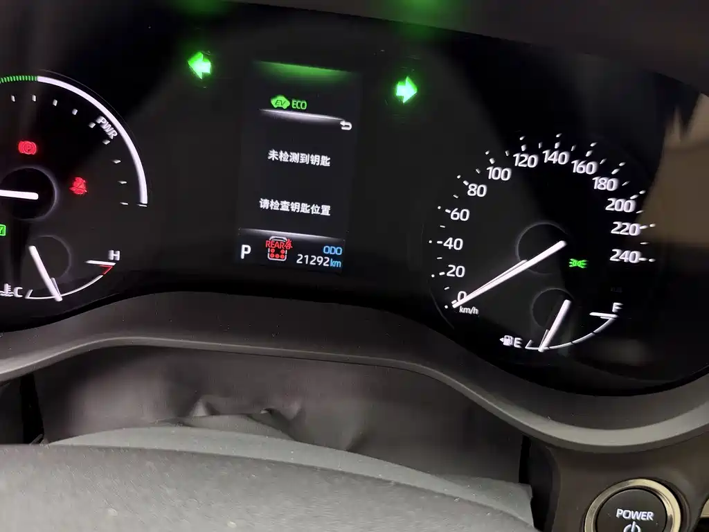 Toyota Granvia — миниатюра 5