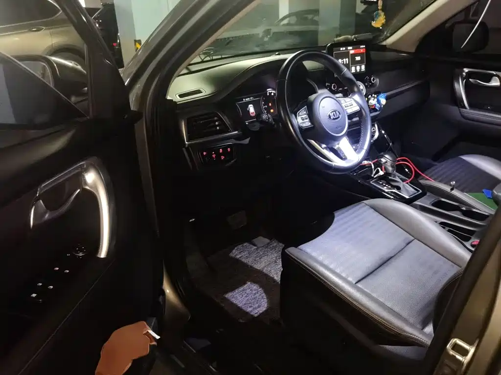 Kia Sportage — миниатюра 13