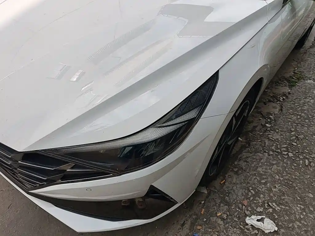 Hyundai Elantra — миниатюра 24