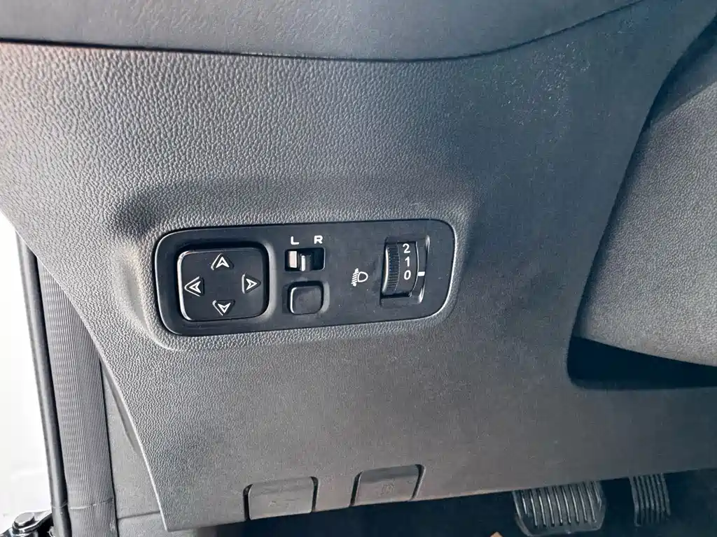 Changan Eado — миниатюра 16