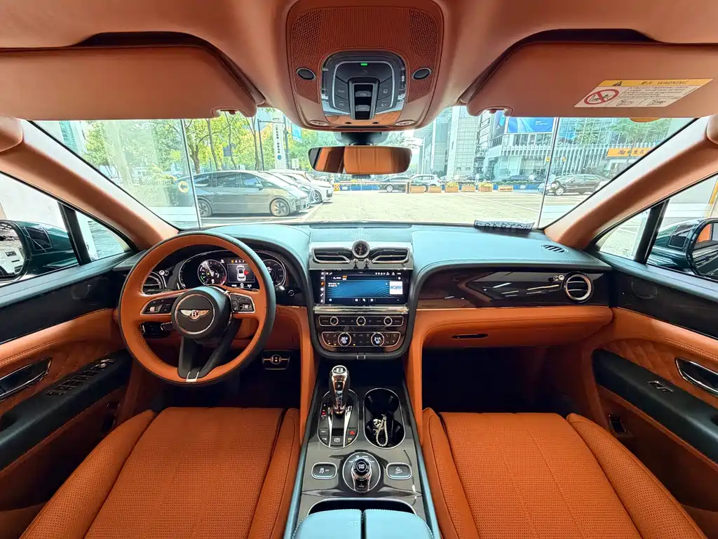 Bentley Bentayga PHEV — миниатюра 5