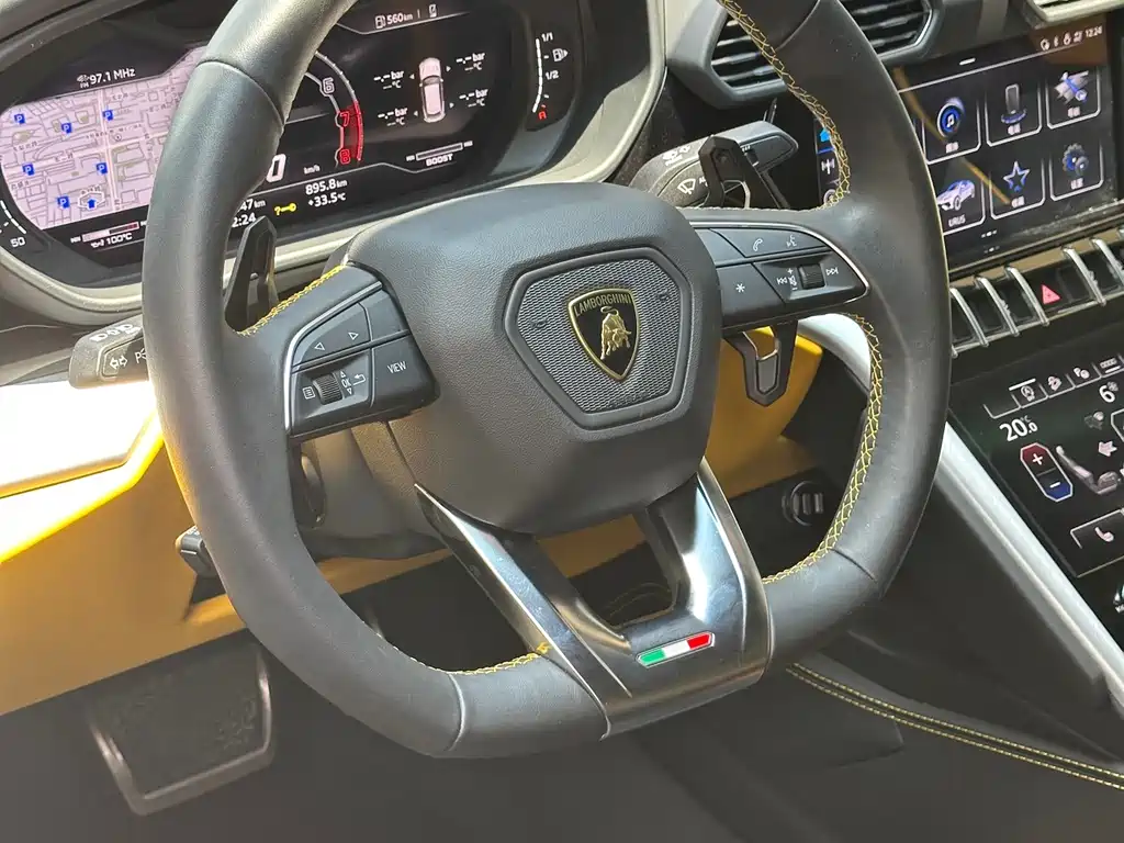 Lamborghini Urus — миниатюра 5