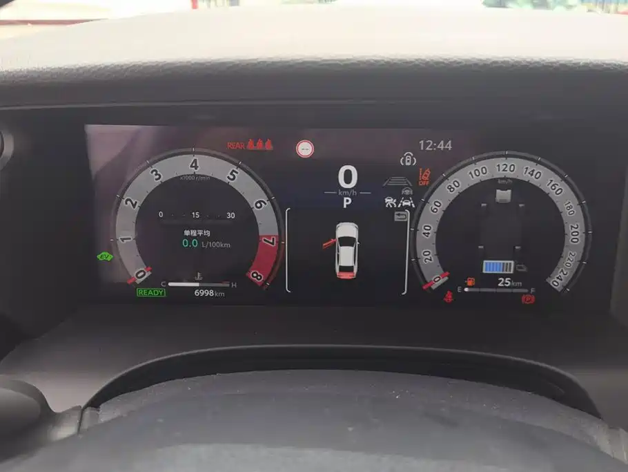 Toyota Camry — миниатюра 14