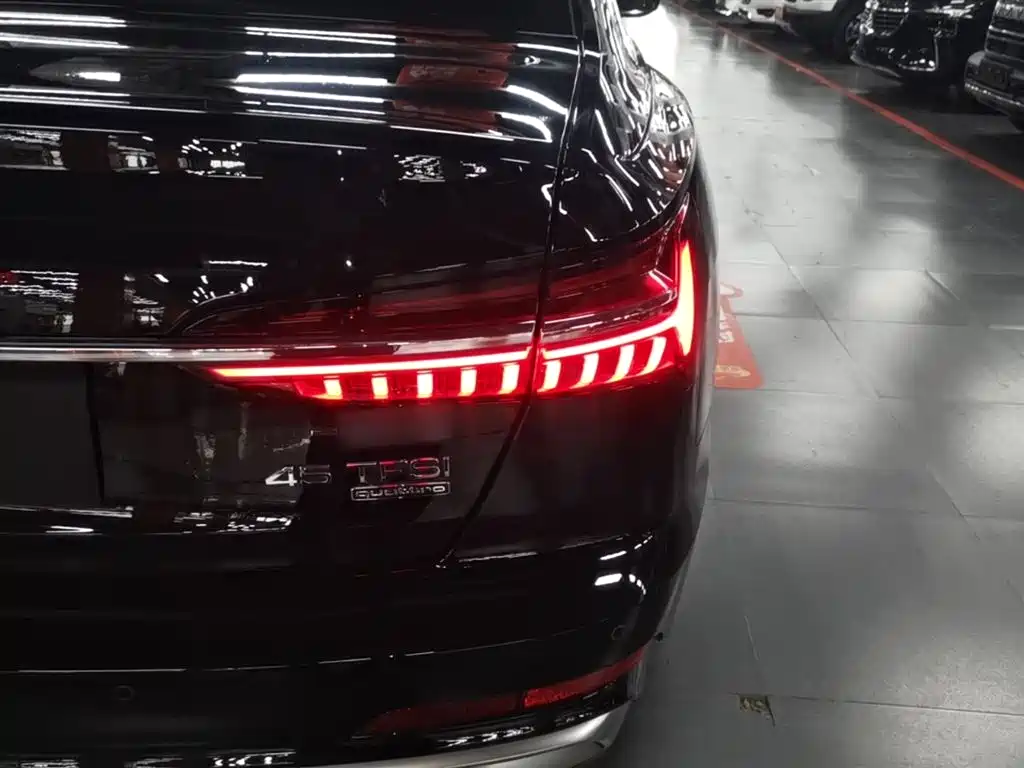 Audi A6L 2024 45 TFSI quattro