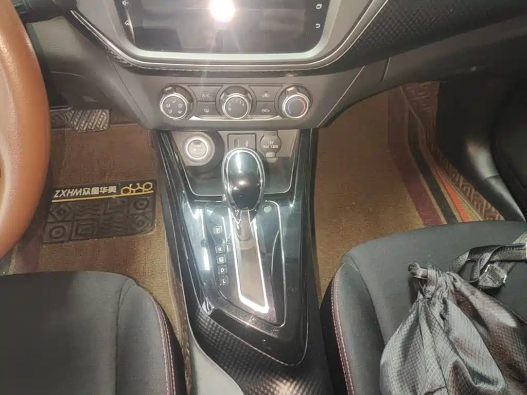 Nissan Bluebird — миниатюра 14