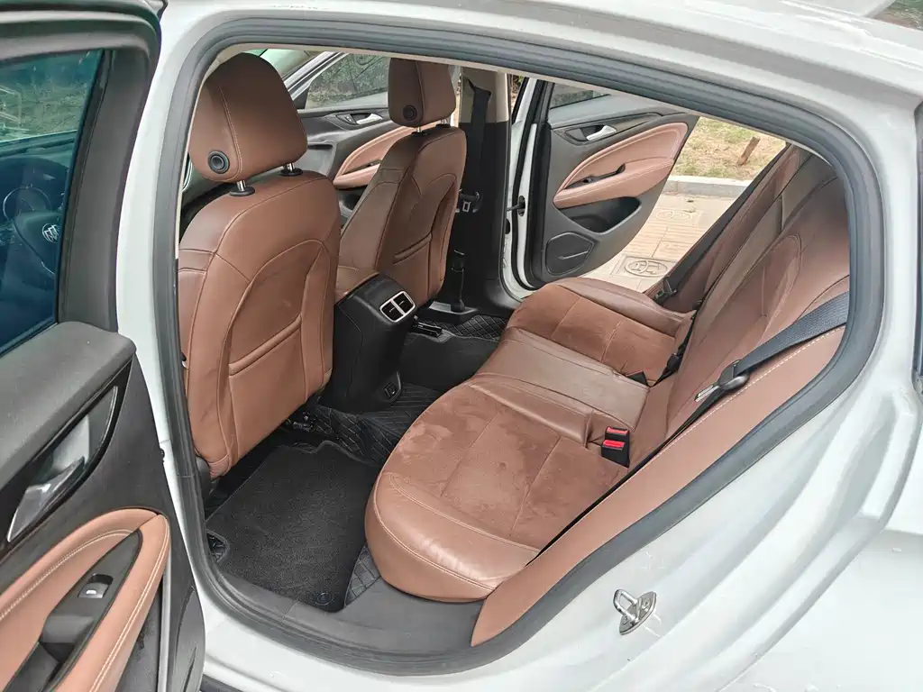 Buick Regal — миниатюра 5