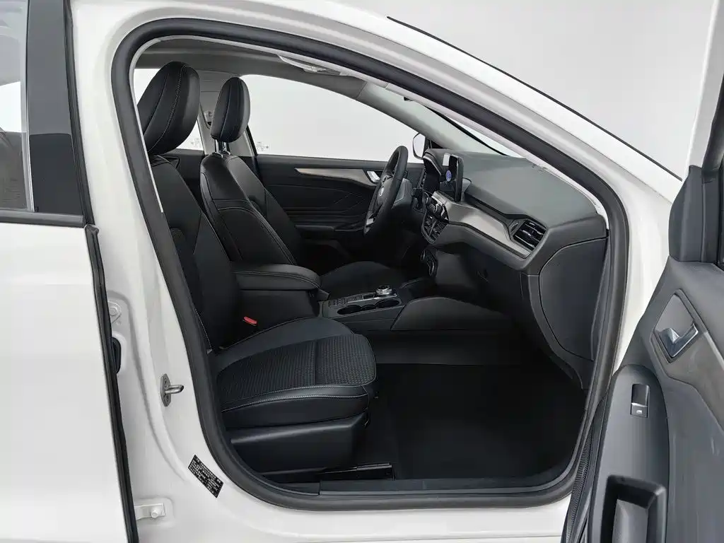 Ford Focus — миниатюра 23