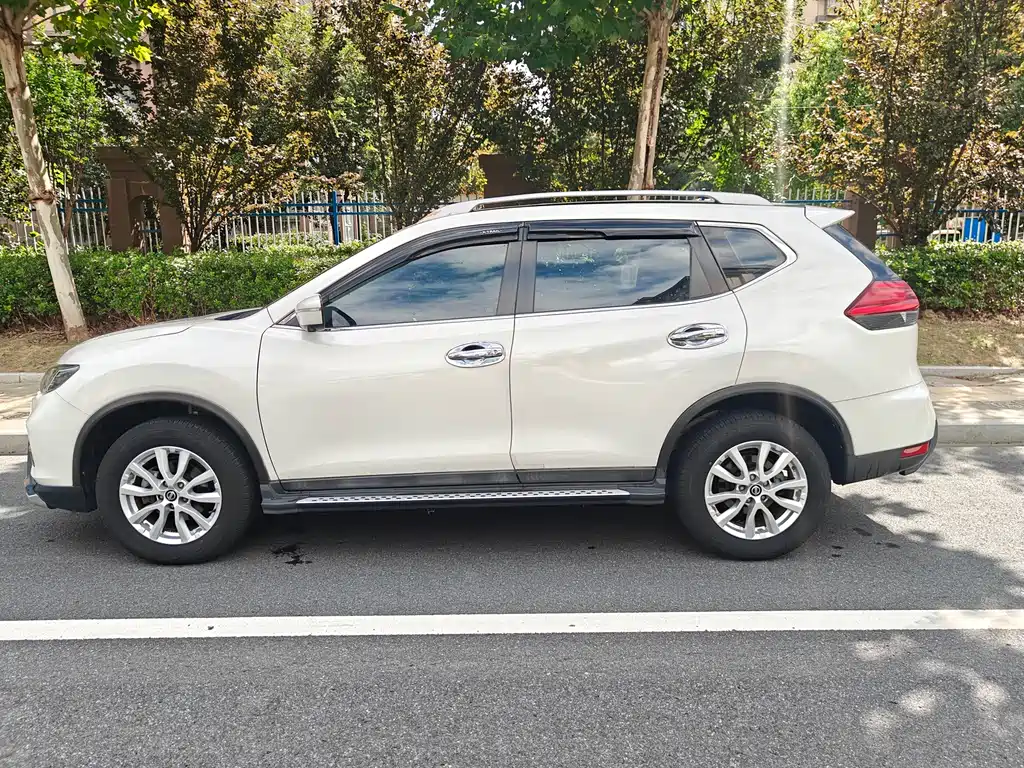 Nissan X-Trail — миниатюра 7