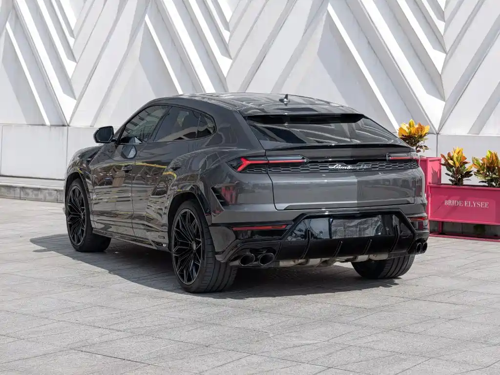 Lamborghini Urus SE — миниатюра 6