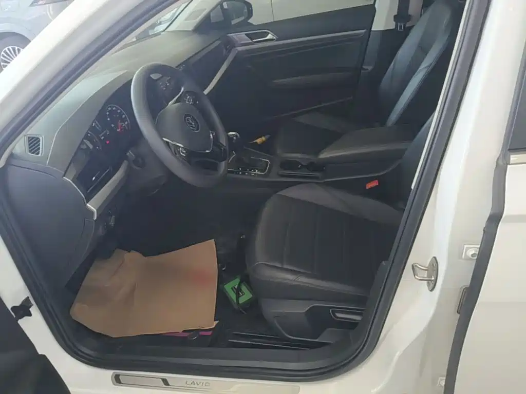 Volkswagen Lavida — миниатюра 15