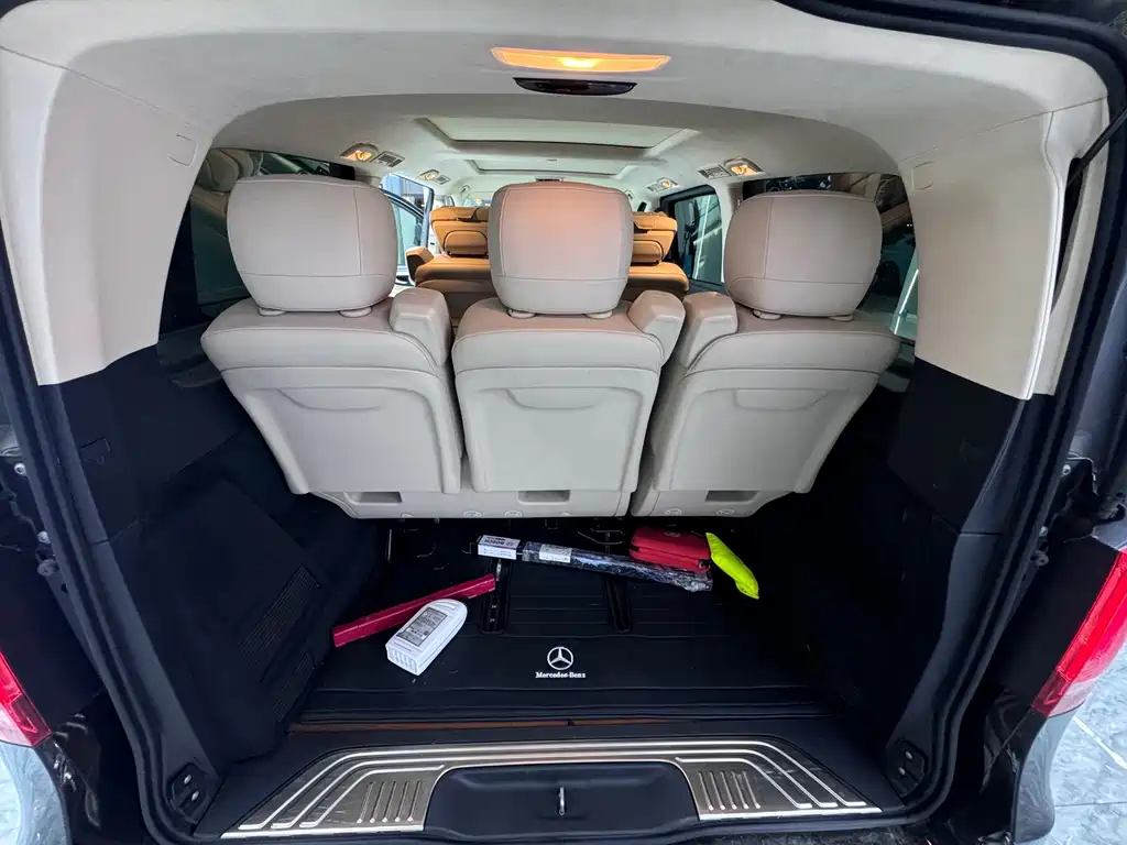 Mercedes-Benz V-Class — миниатюра 12