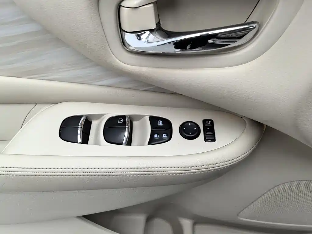 Nissan Murano — миниатюра 9
