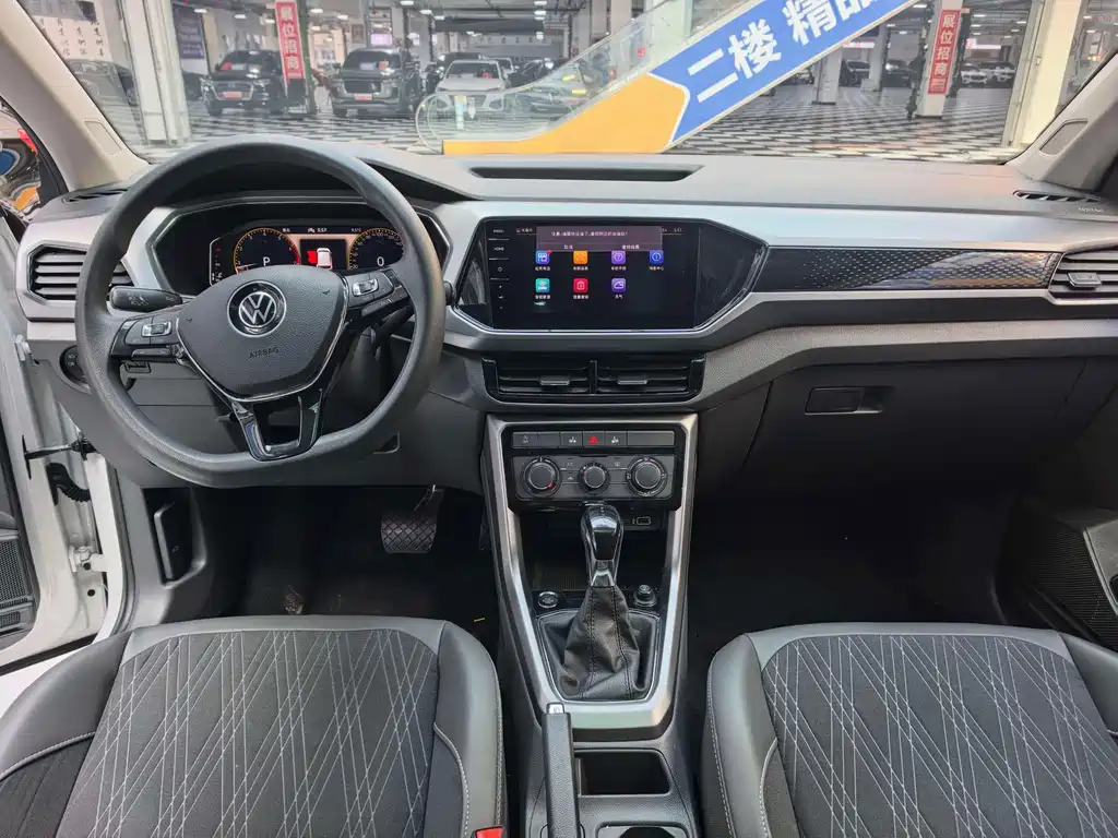 Volkswagen T-Cross — миниатюра 9