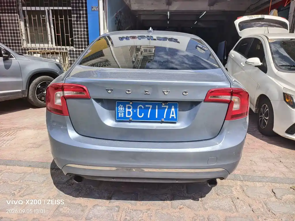 Volvo S60 — миниатюра 4