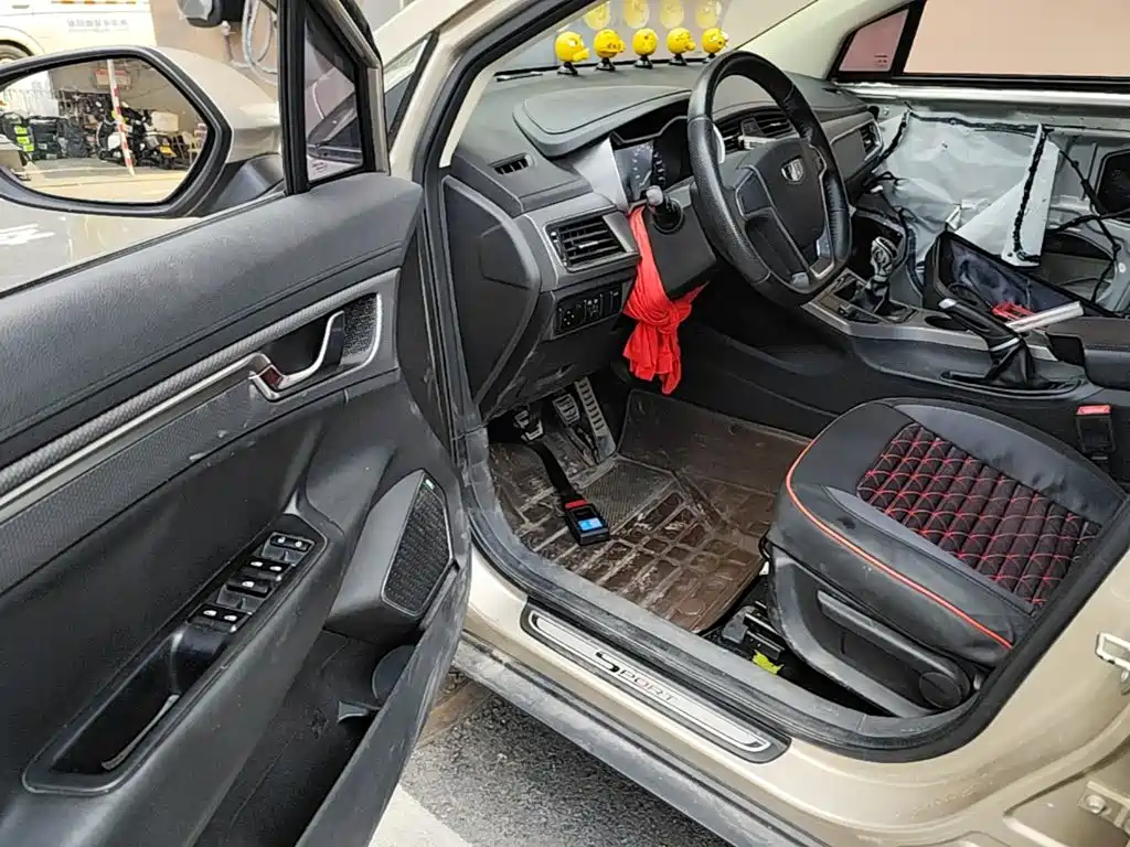 Geely Emgrand GS — миниатюра 16