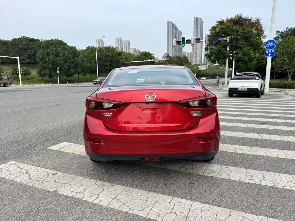 Mazda 3 Axela — миниатюра 14
