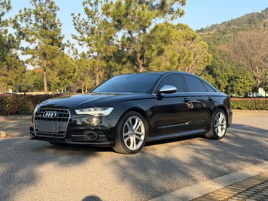 AUDI S6