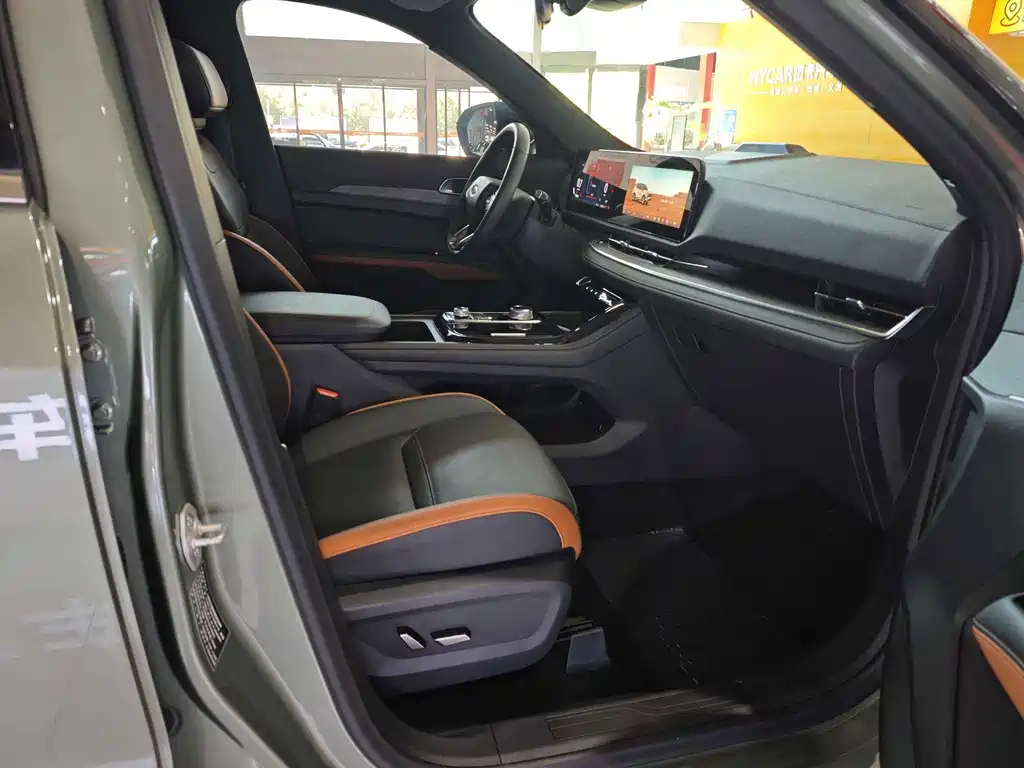 Ford Equator Sport — миниатюра 23