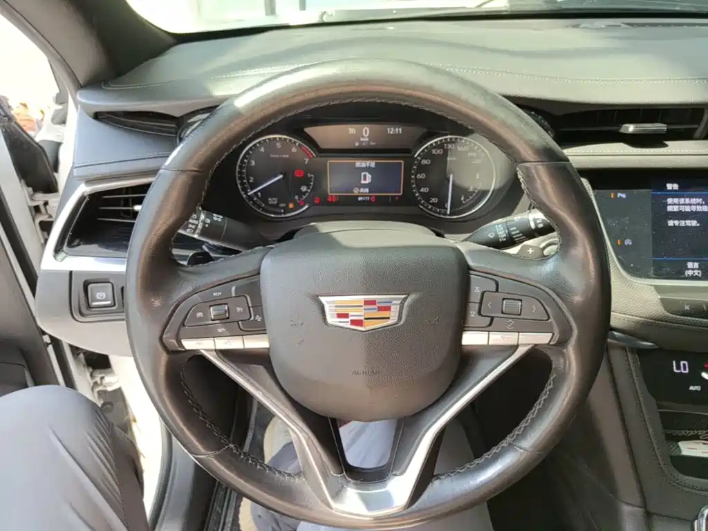 Cadillac XT6 — миниатюра 11