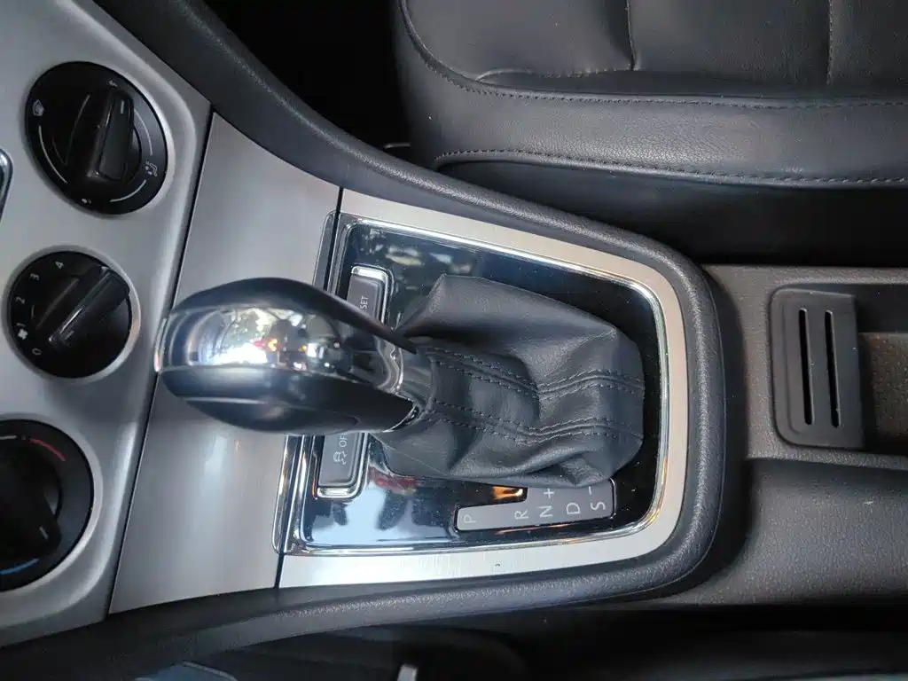 Volkswagen Lavida — миниатюра 7