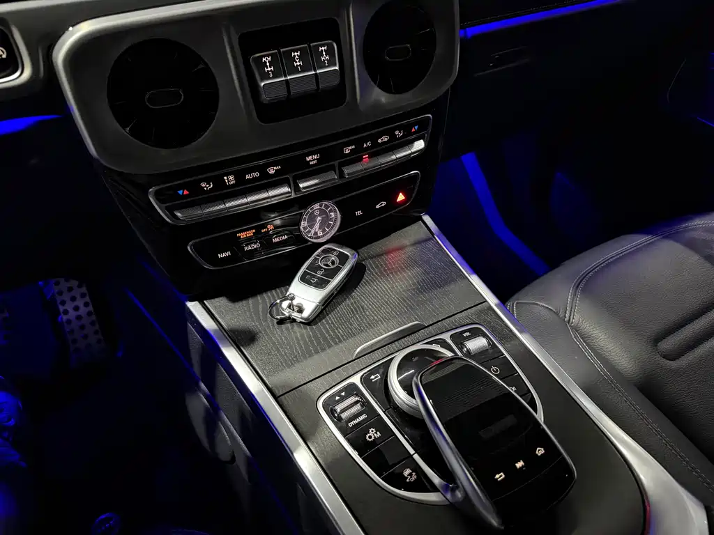 Mercedes-Benz G-Class — миниатюра 16