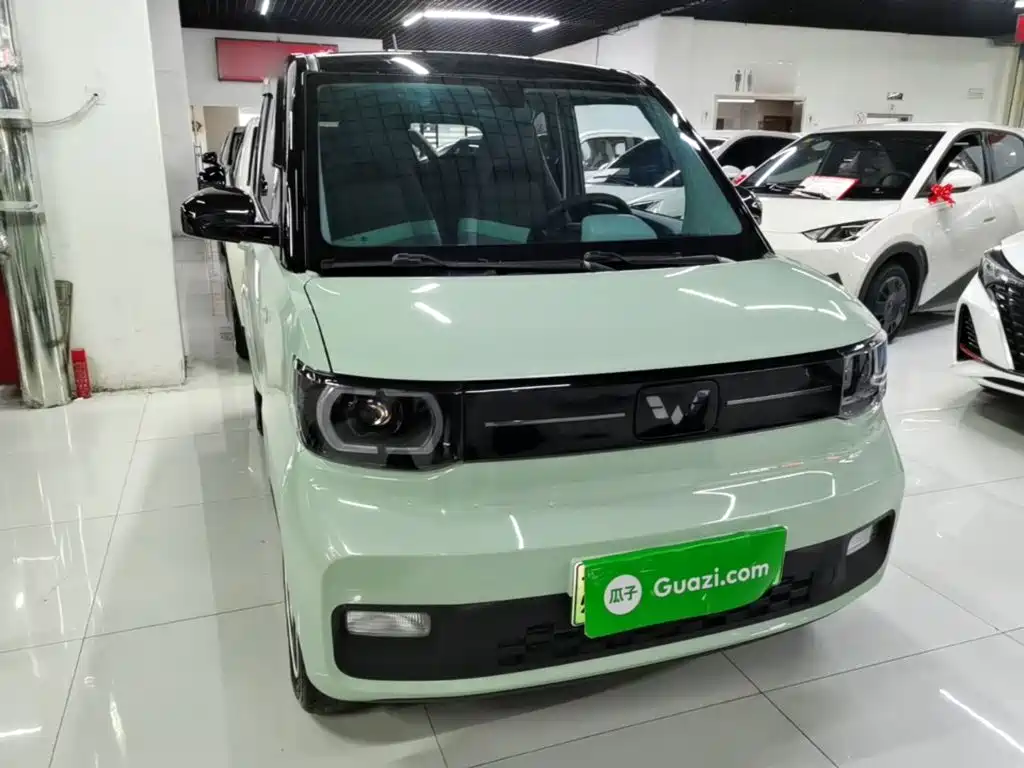 Wuling MINIEV — миниатюра 3