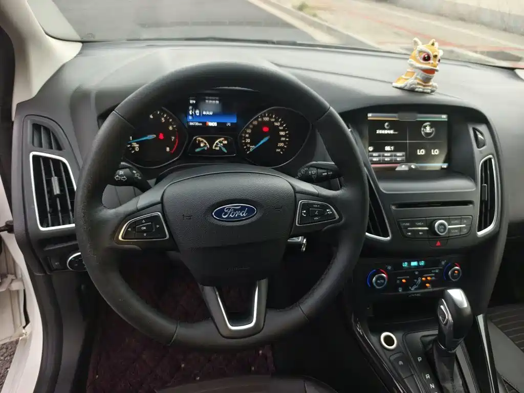 Ford Focus — миниатюра 14