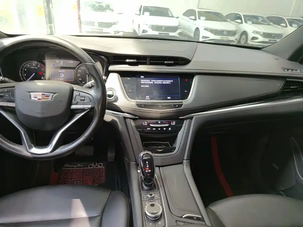 Cadillac XT6 — миниатюра 13