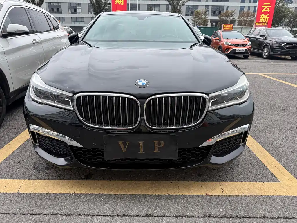 BMW 7 Series — миниатюра 2