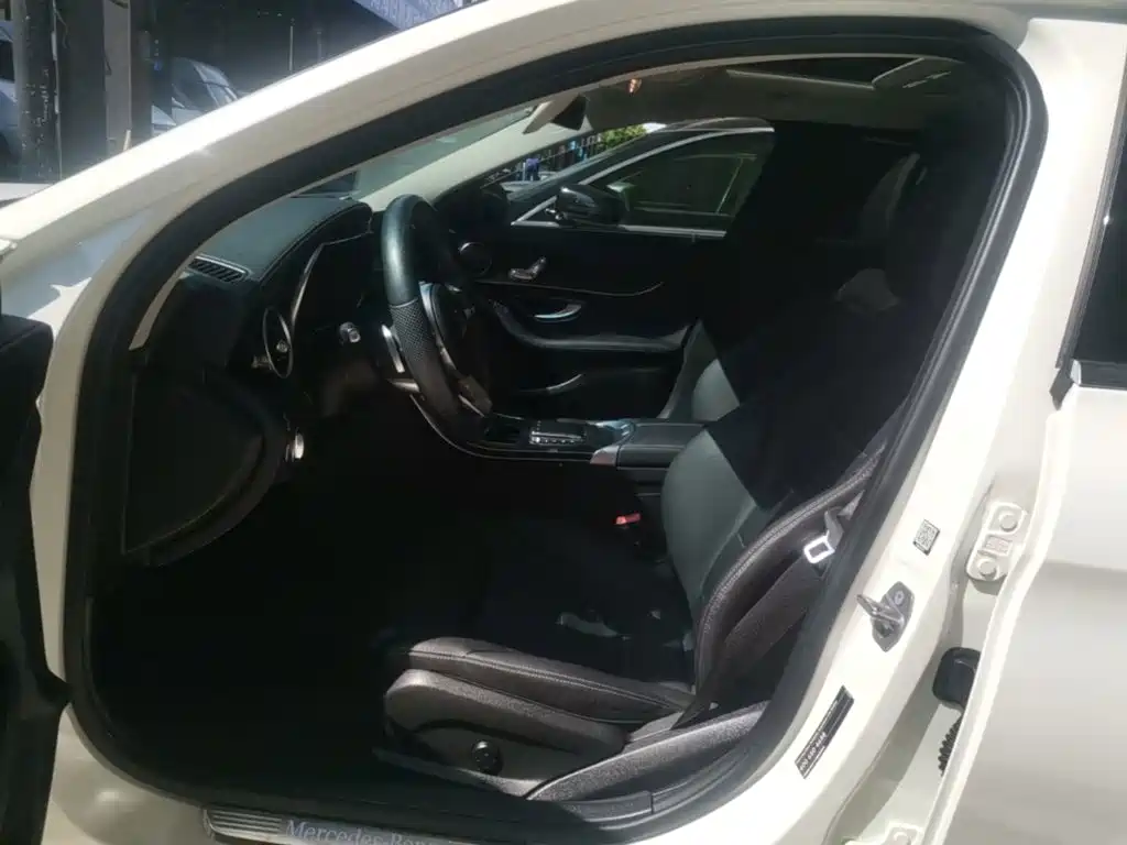 Mercedes-Benz C-Class — миниатюра 15