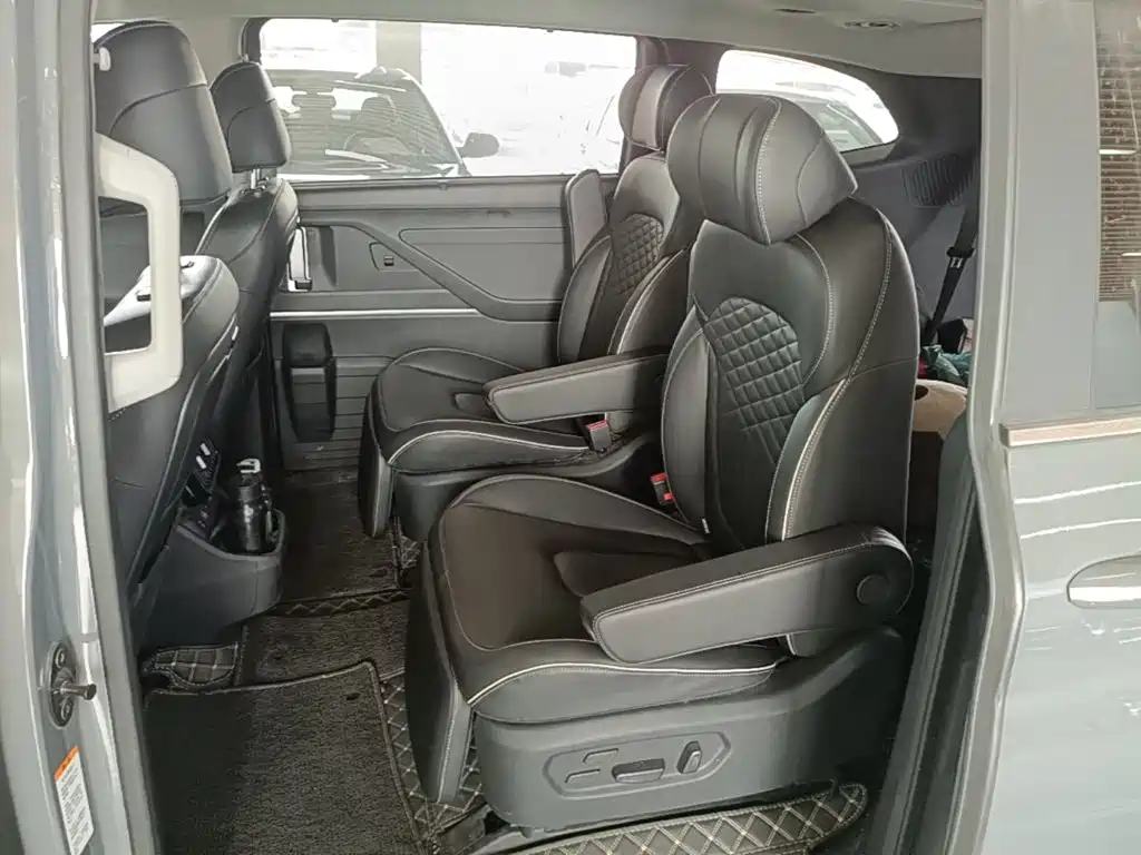Hyundai Custo — миниатюра 17