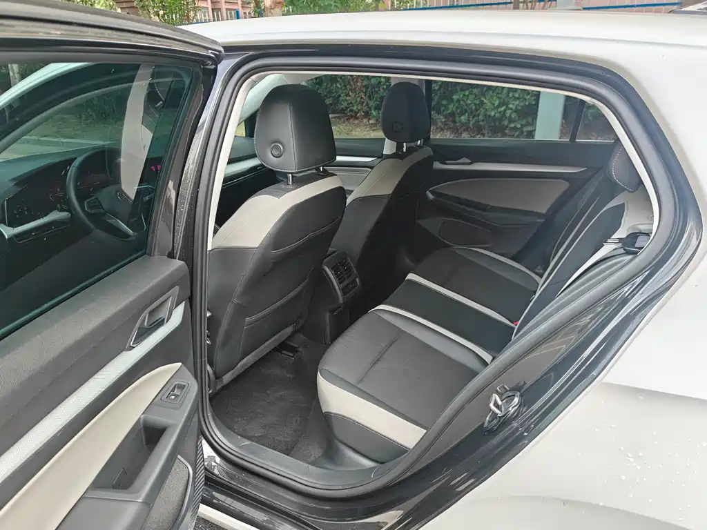 Volkswagen Golf — миниатюра 6
