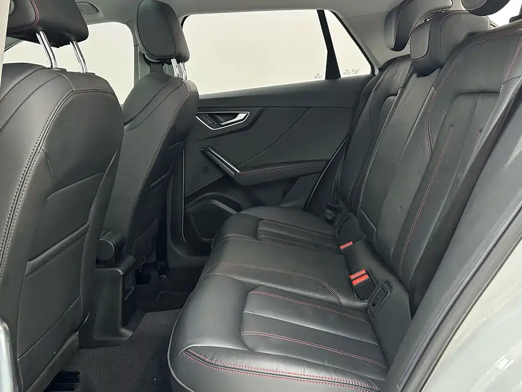 Audi Q2L — миниатюра 8