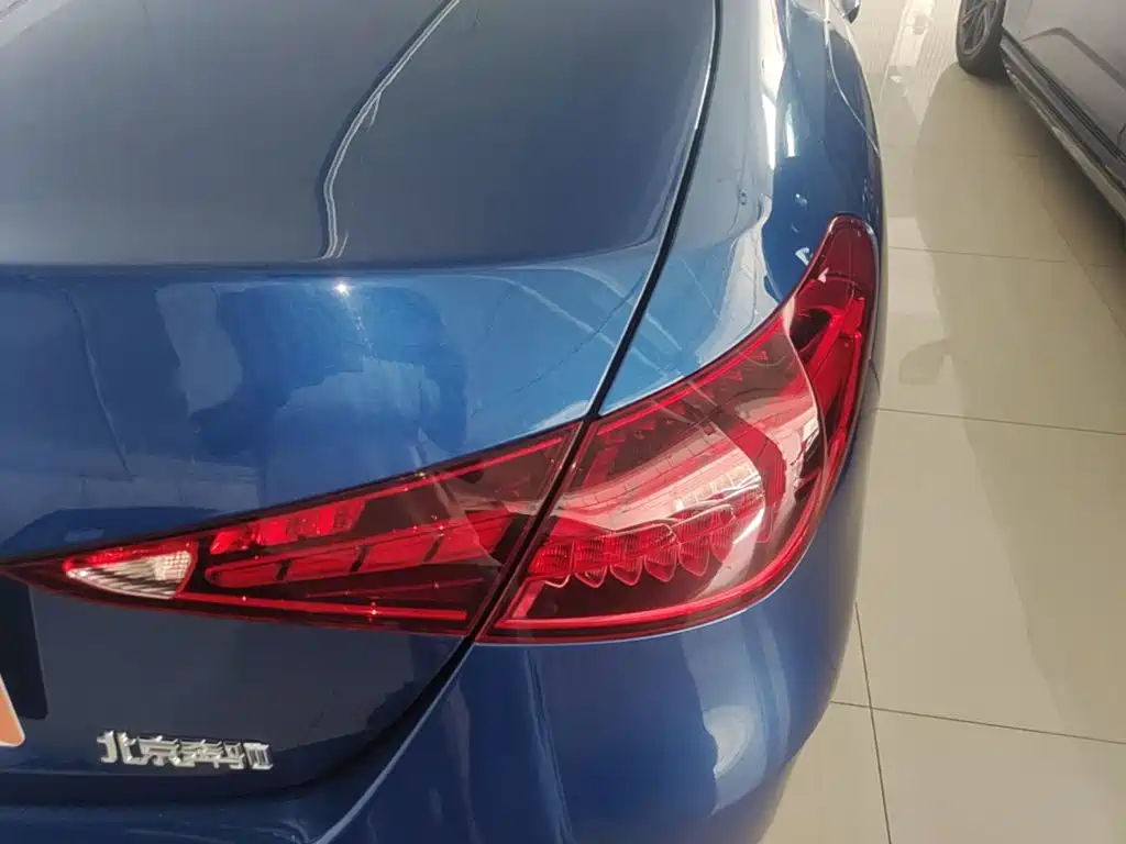 Mercedes-Benz C-Class — миниатюра 8
