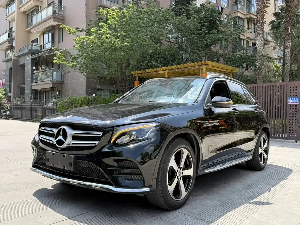 Купить Mercedes-Benz GLC