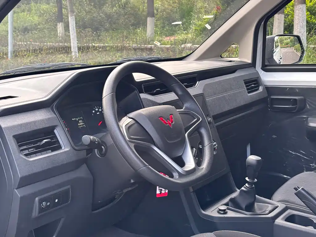 Wuling Journey 2021 1.5T MT Comfort