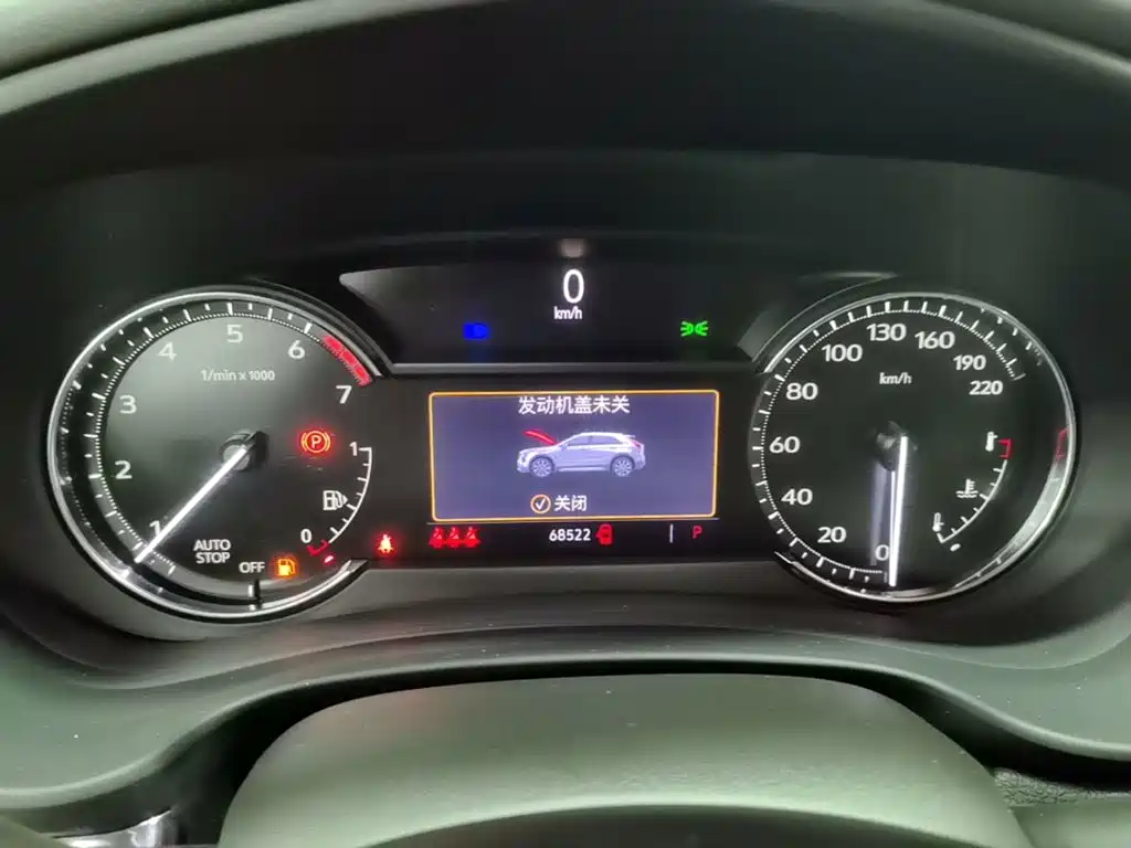 Cadillac XT4 — миниатюра 12