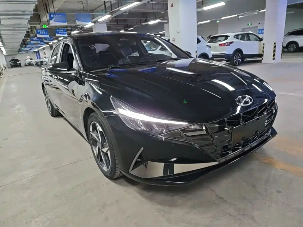 Hyundai Elantra — миниатюра 4