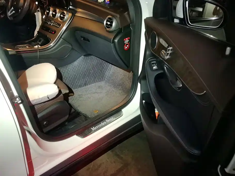 Mercedes-Benz GLC — миниатюра 8