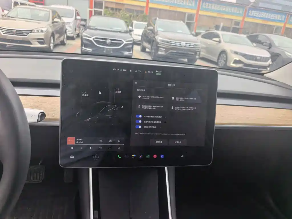 Tesla Model 3 — миниатюра 9