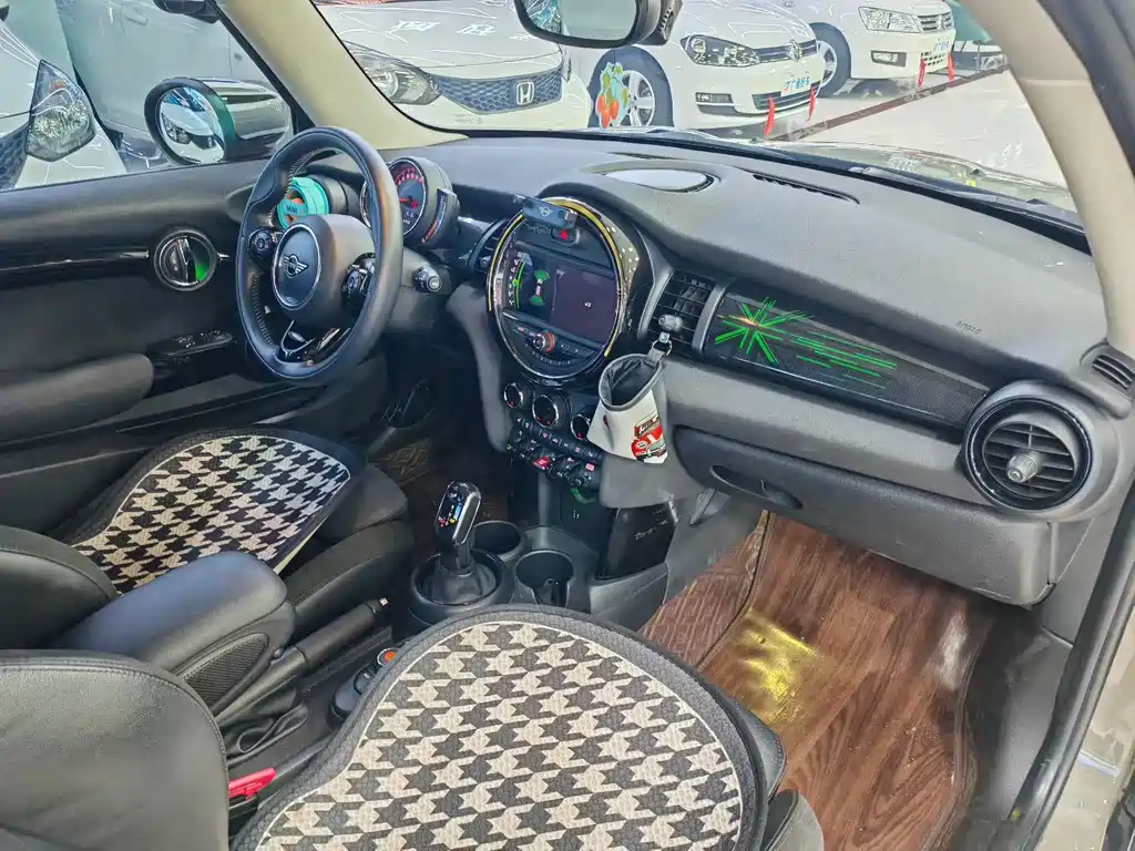 MINI Mini — миниатюра 6