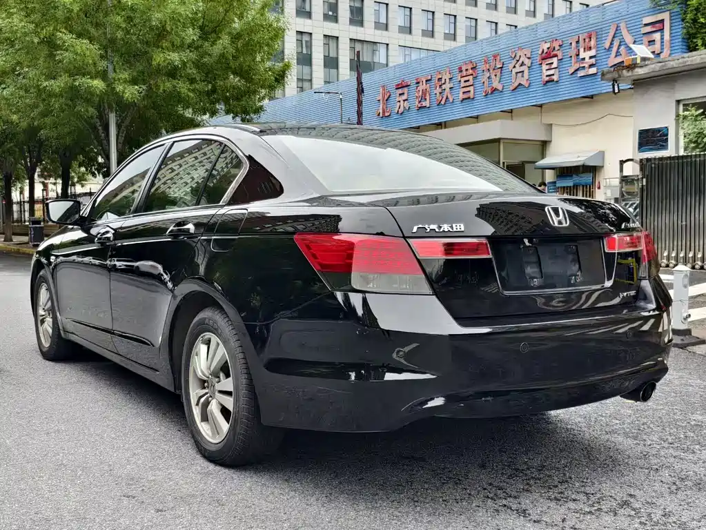 Honda Accord — миниатюра 7