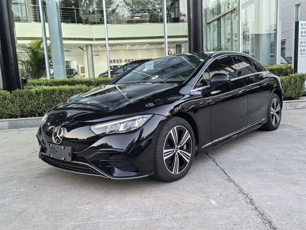 Mercedes-Benz EQE