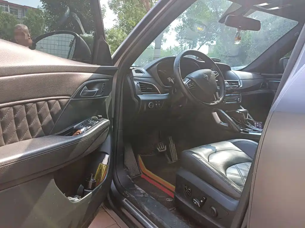 Borgward BX7 — миниатюра 13