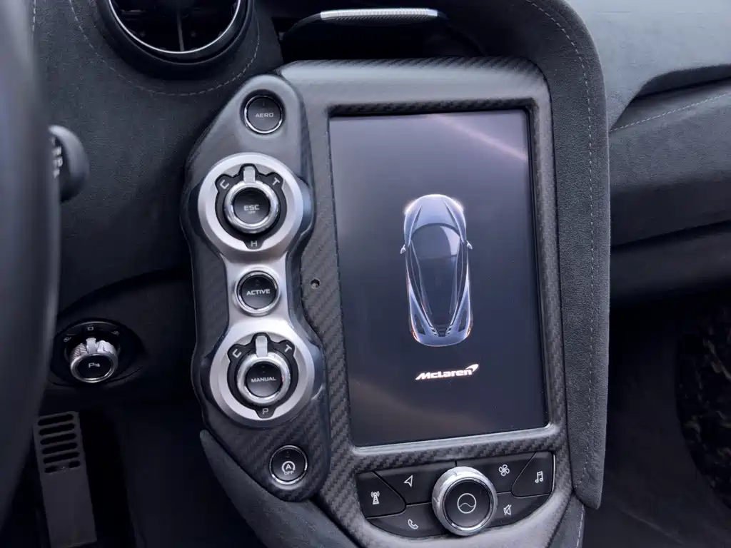 McLaren 720S — миниатюра 29