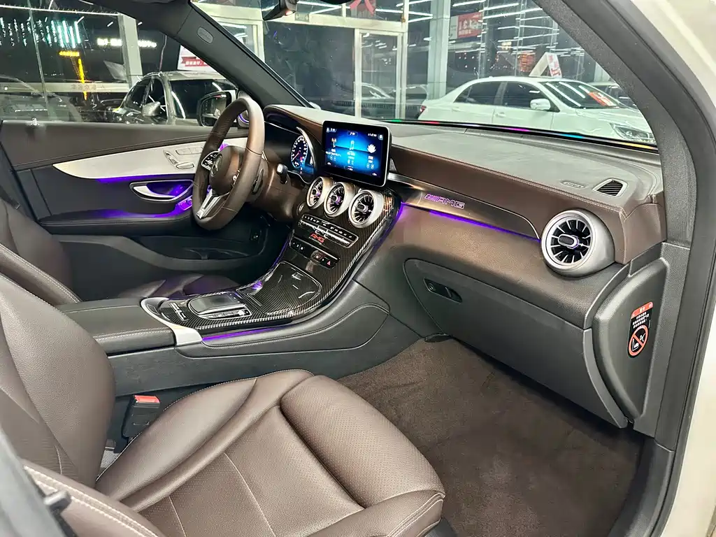Mercedes-Benz GLC — миниатюра 12